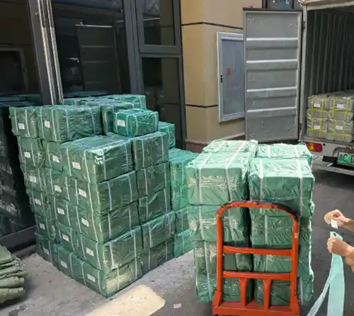 Bestelling van klantkasthardware verpakt en klaar voor verzending